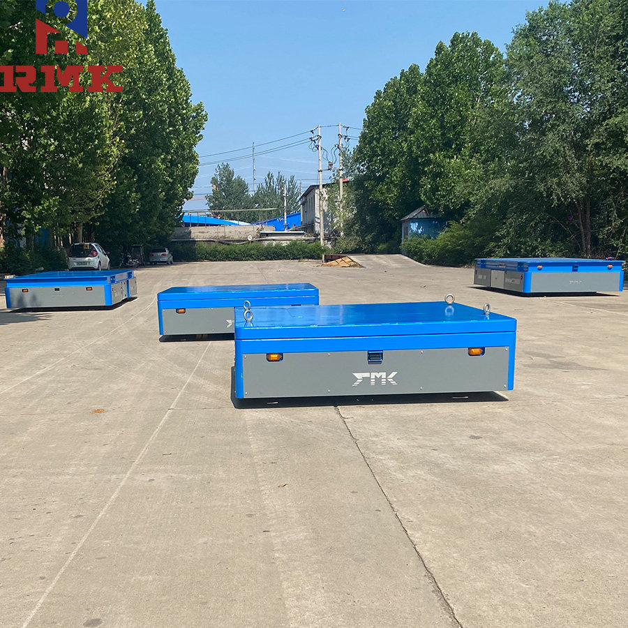 出口沙特4輛無軌搬運(yùn)車（兩臺(tái)5噸，兩臺(tái)15噸）